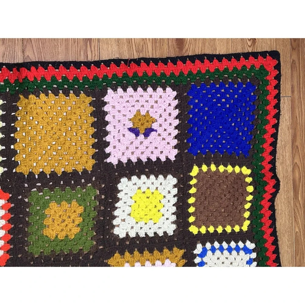 Afghan Throw Granny Square Blanket Vintage Handmade Crochet 66x50‎ Cottagecore